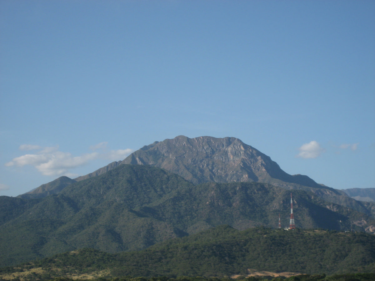 photo of the sierra nevada de santa marta mountain range where our single origin cacao beans come from that we use to make dark chocolate and ceremonial cacao